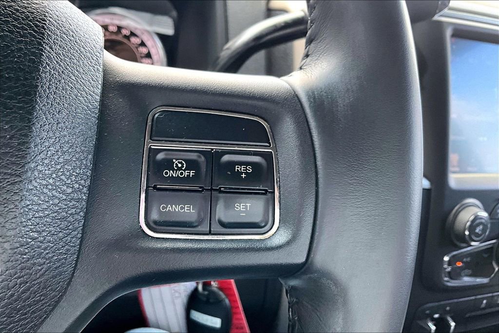 Used 2014 RAM 2500 SLT w/ Luxury Group image 12