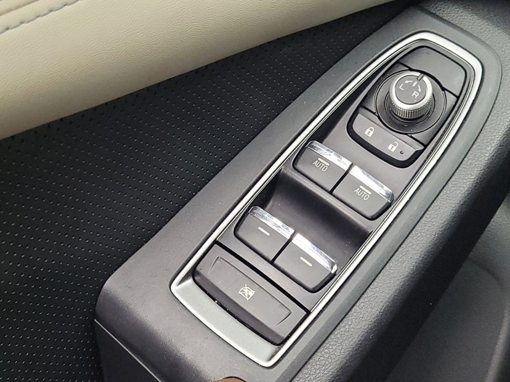 Used 2019 Subaru Ascent Touring AWD/4WD image 27