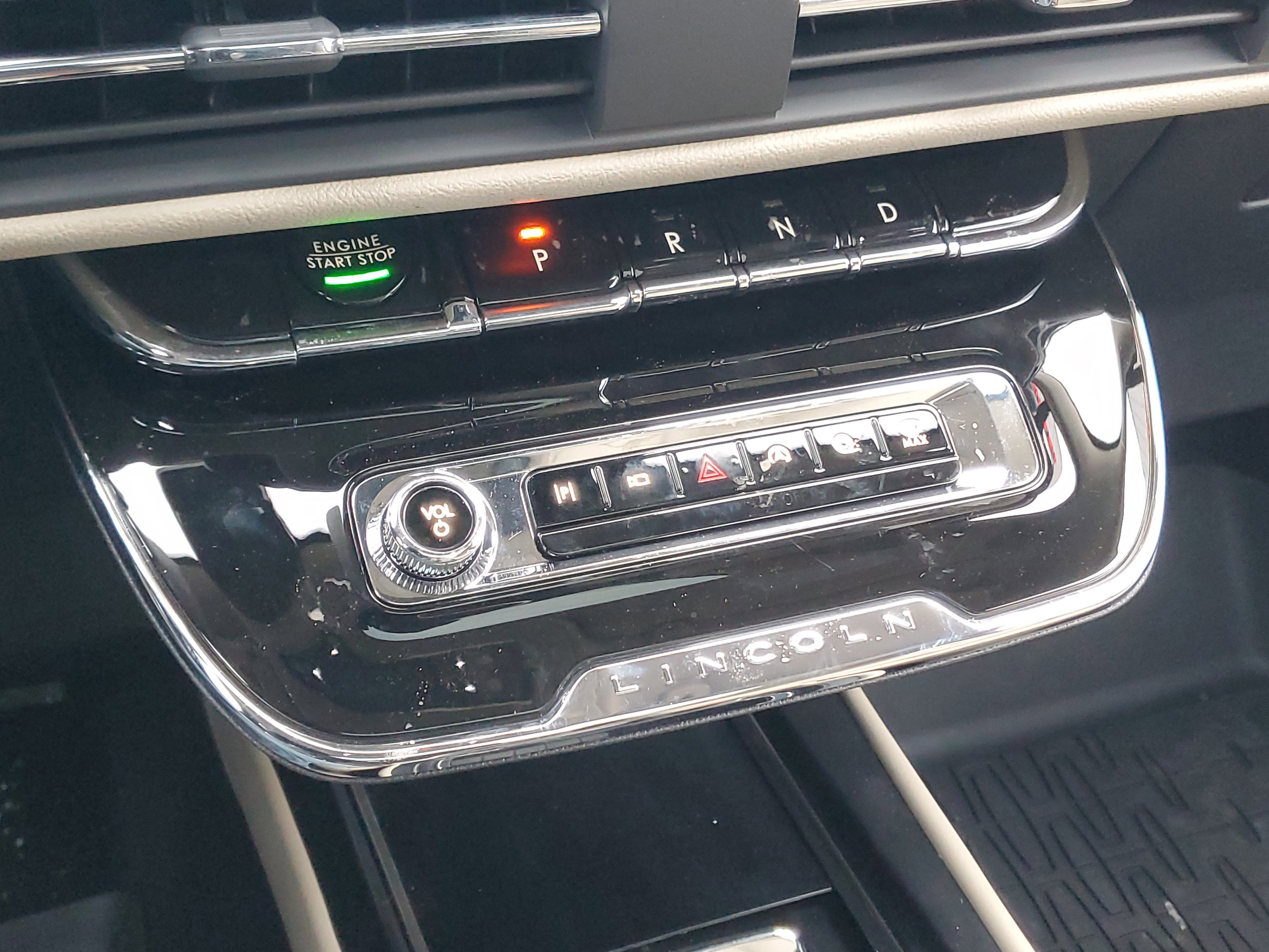 New 2025 Lincoln Corsair Reserve image 22