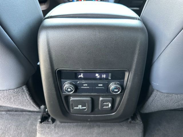 Used 2019 Buick Enclave Essence image 22