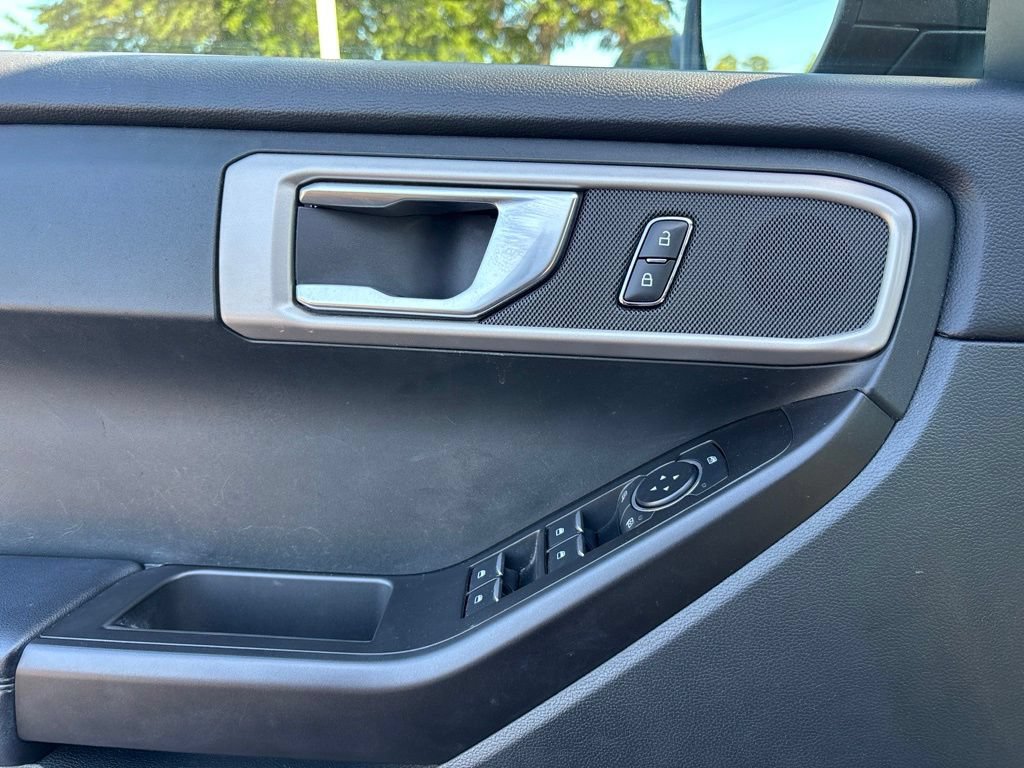 Used 2021 Ford Explorer 2WD image 15