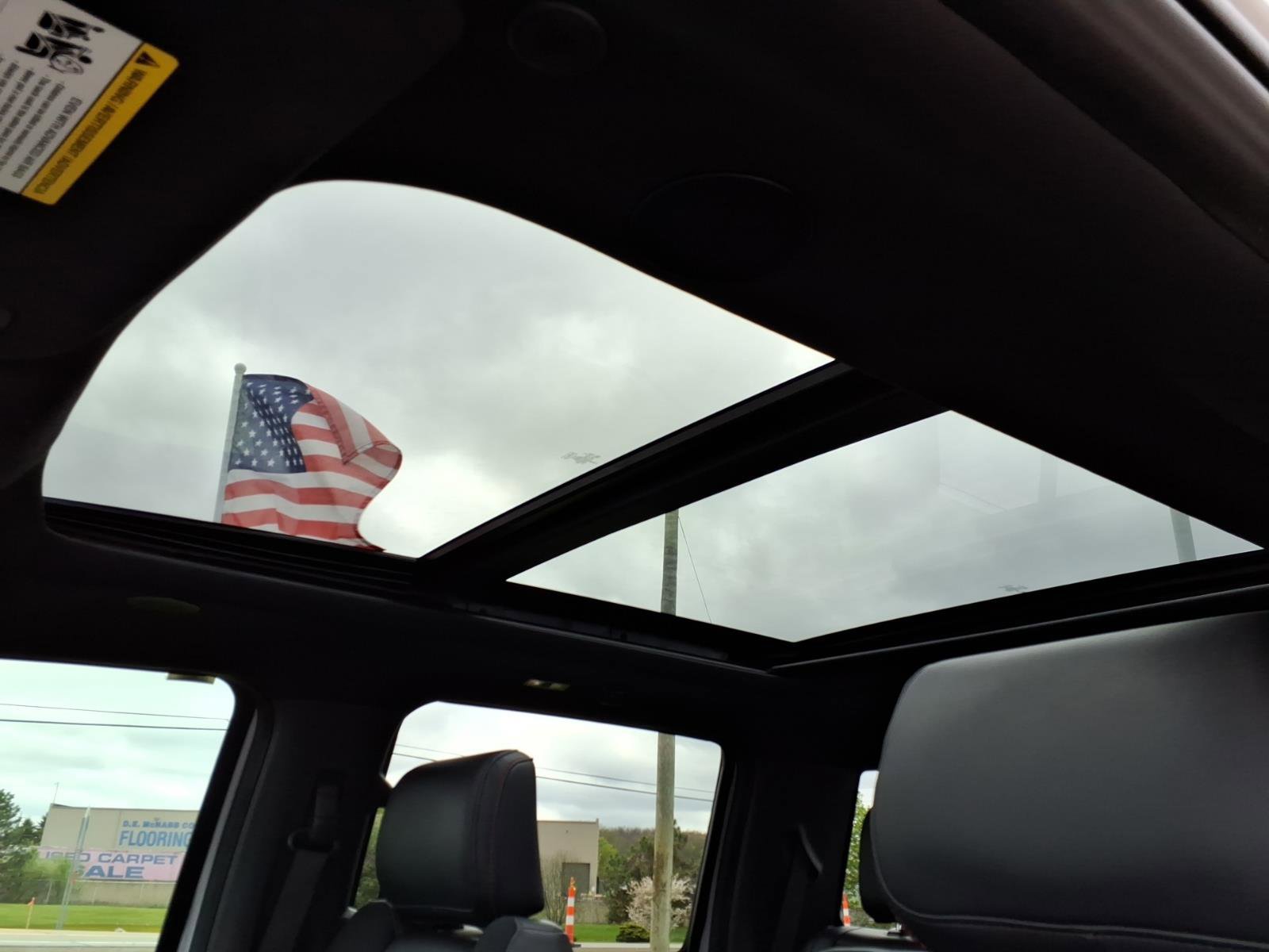 Used 2025 Ford F150 Raptor AWD/4WD image 10
