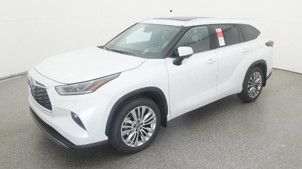 New 2026 Toyota Highlander Platinum AWD/4WD image 1