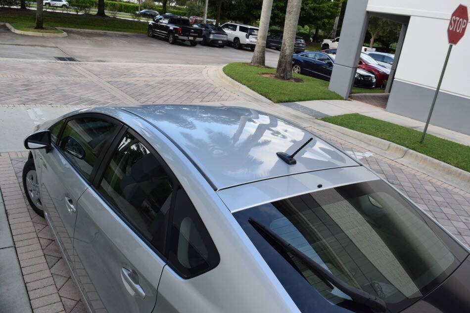 Used 2010 Toyota Prius Two FWD image 28