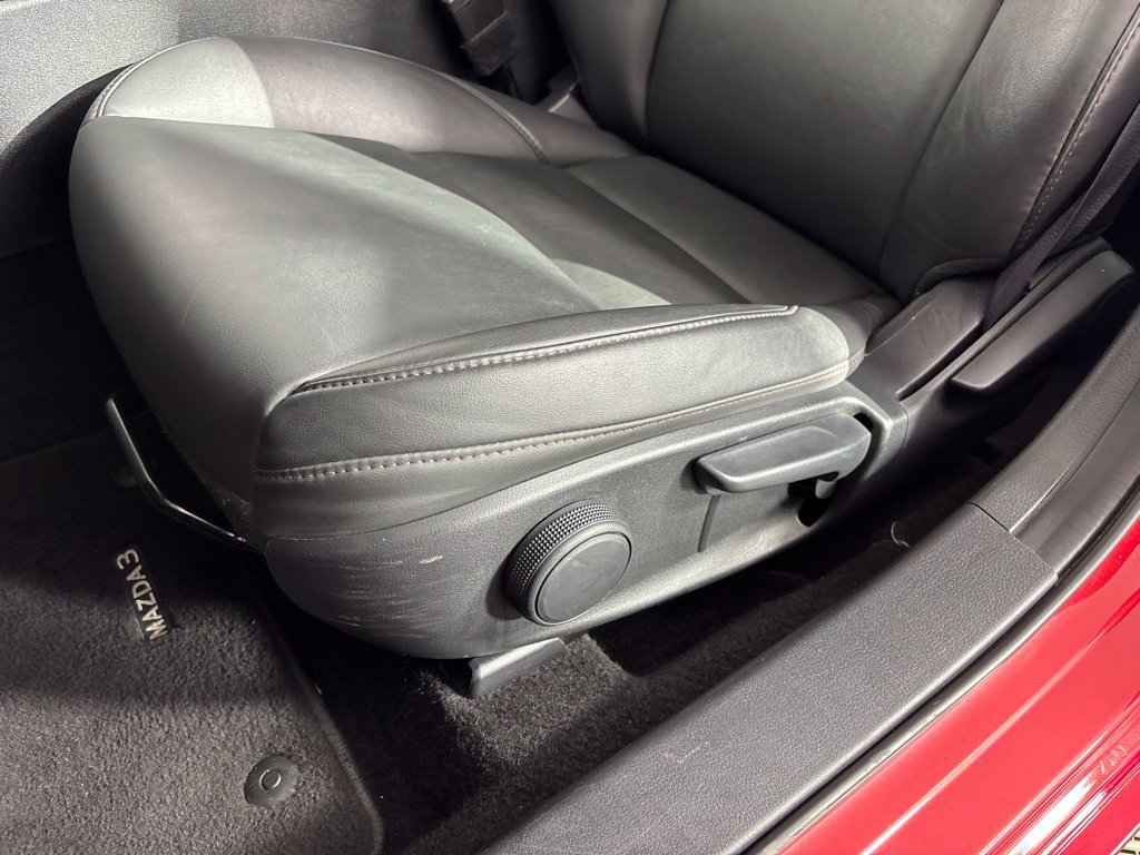 Used 2025 MAZDA MAZDA3 s FWD image 28