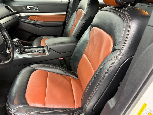 Used 2019 Ford Explorer XLT w/ Equipment Group 202A image 27