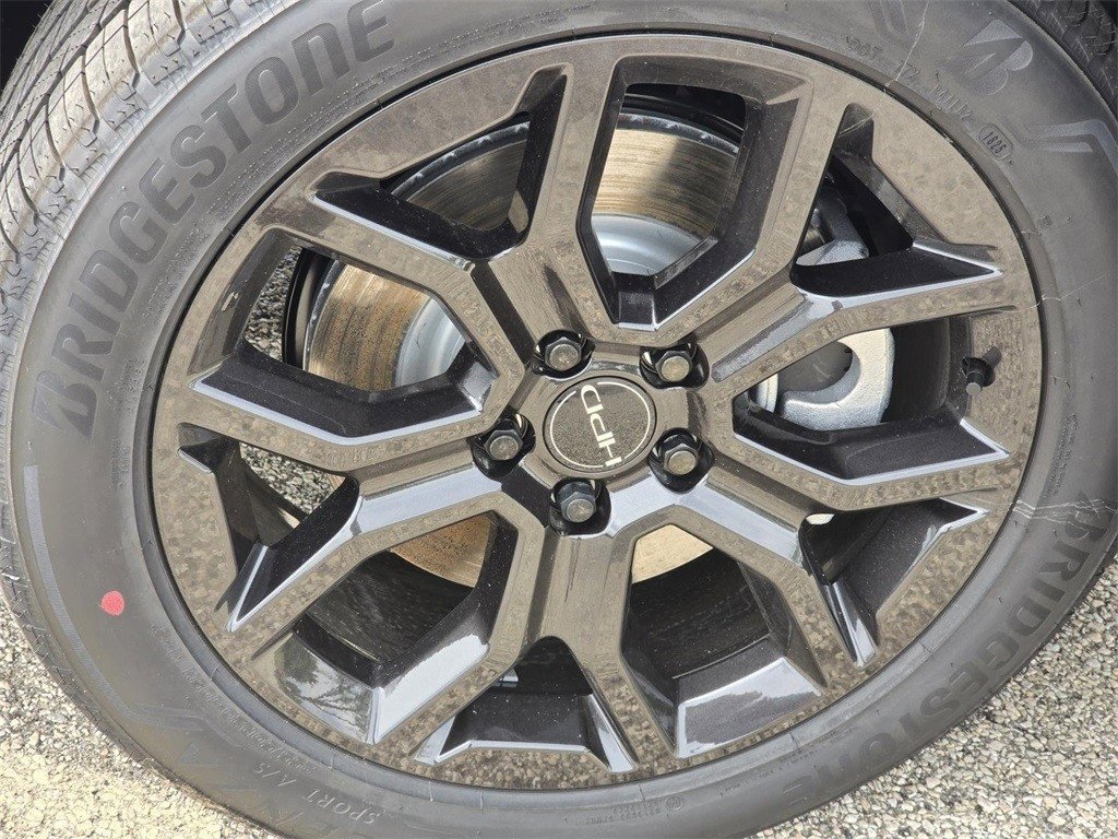 New 2025 Honda Pilot Touring image 11