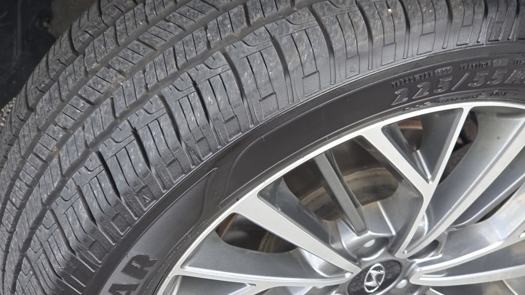 Used 2020 Hyundai Tucson Limited w/ Cargo Package AWD/4WD image 11