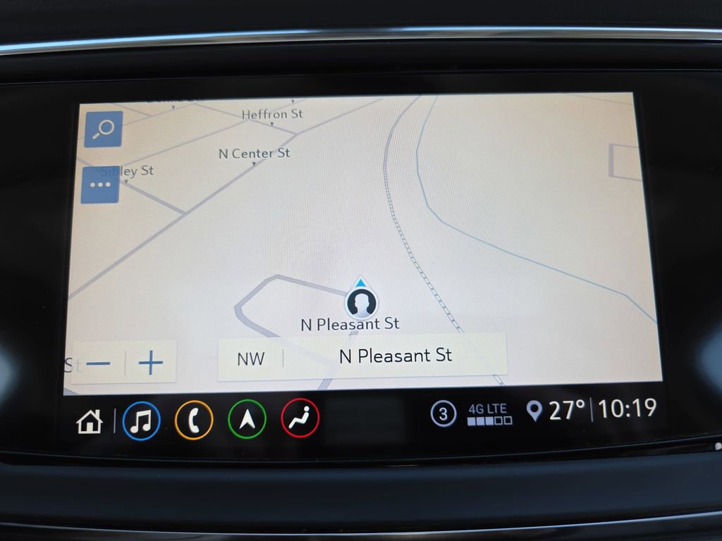 Used 2021 Buick Enclave Essence image 25