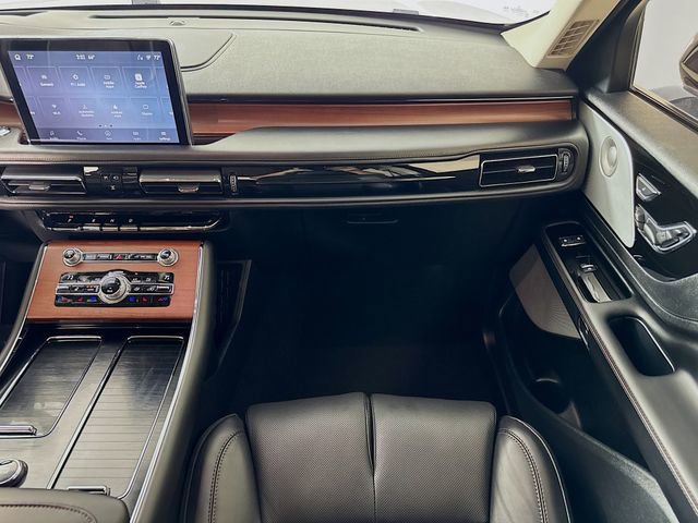 Used 2020 Lincoln Aviator Reserve w/ Equipment Group 201A RWD image 44
