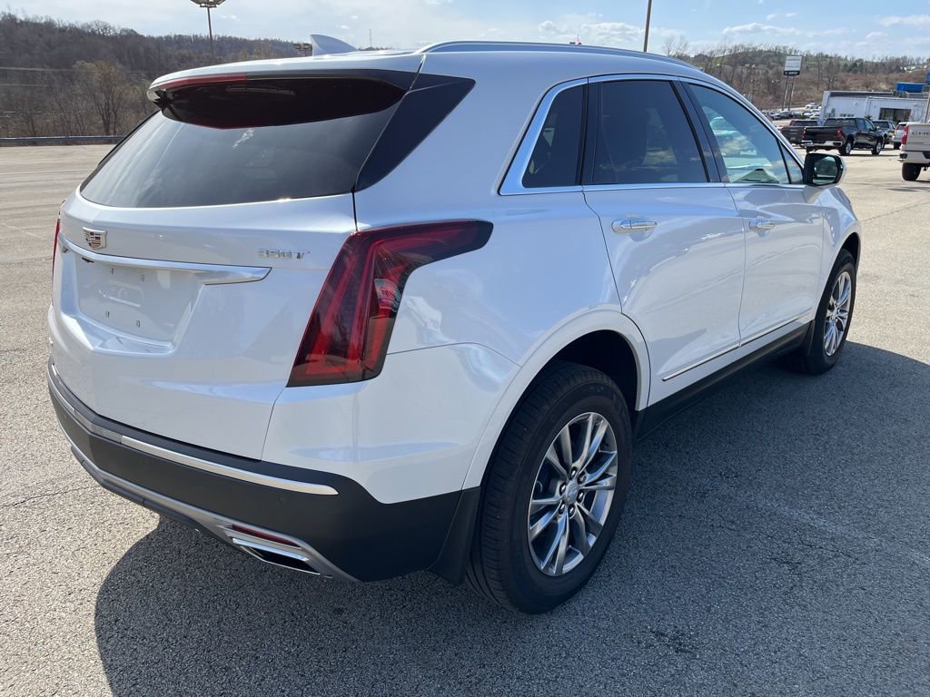 Certified 2023 Cadillac XT5 Premium Luxury image 3
