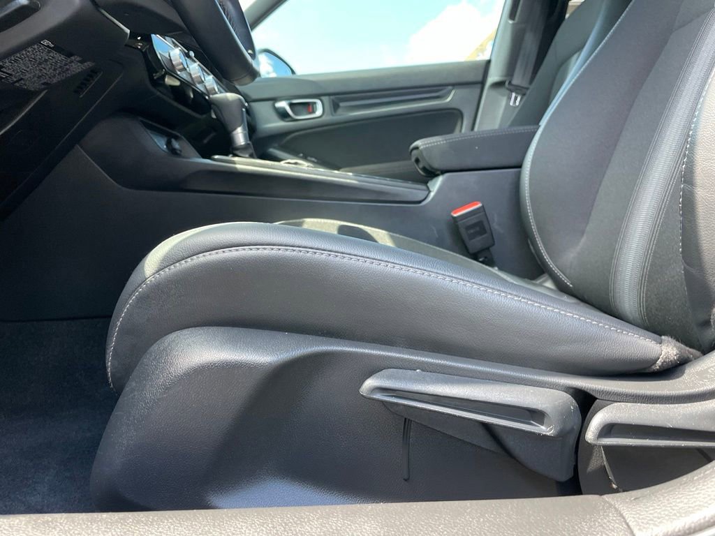 Certified 2025 Honda Civic Sport image 24
