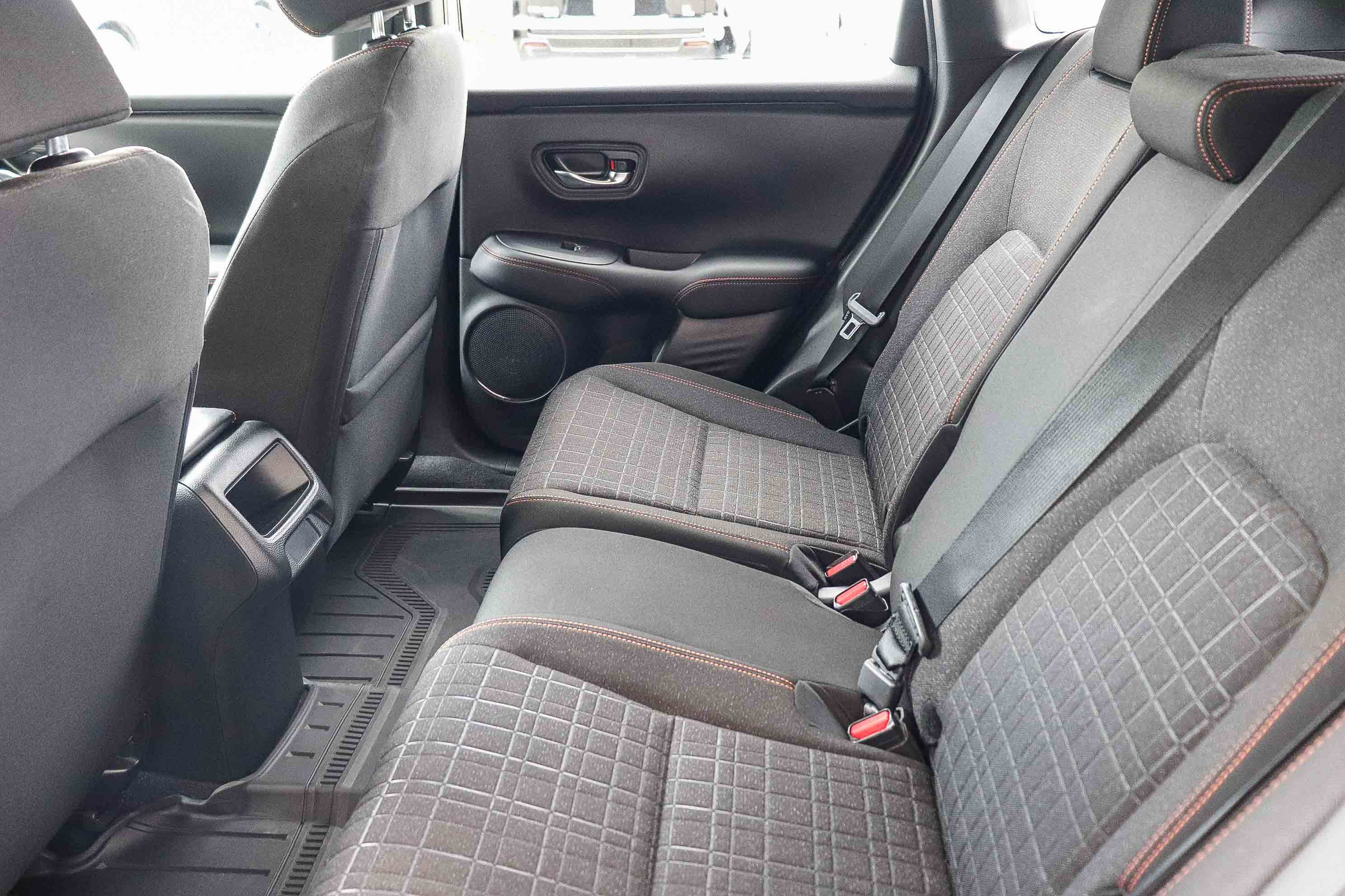 Certified 2024 Honda HR-V Sport image 19