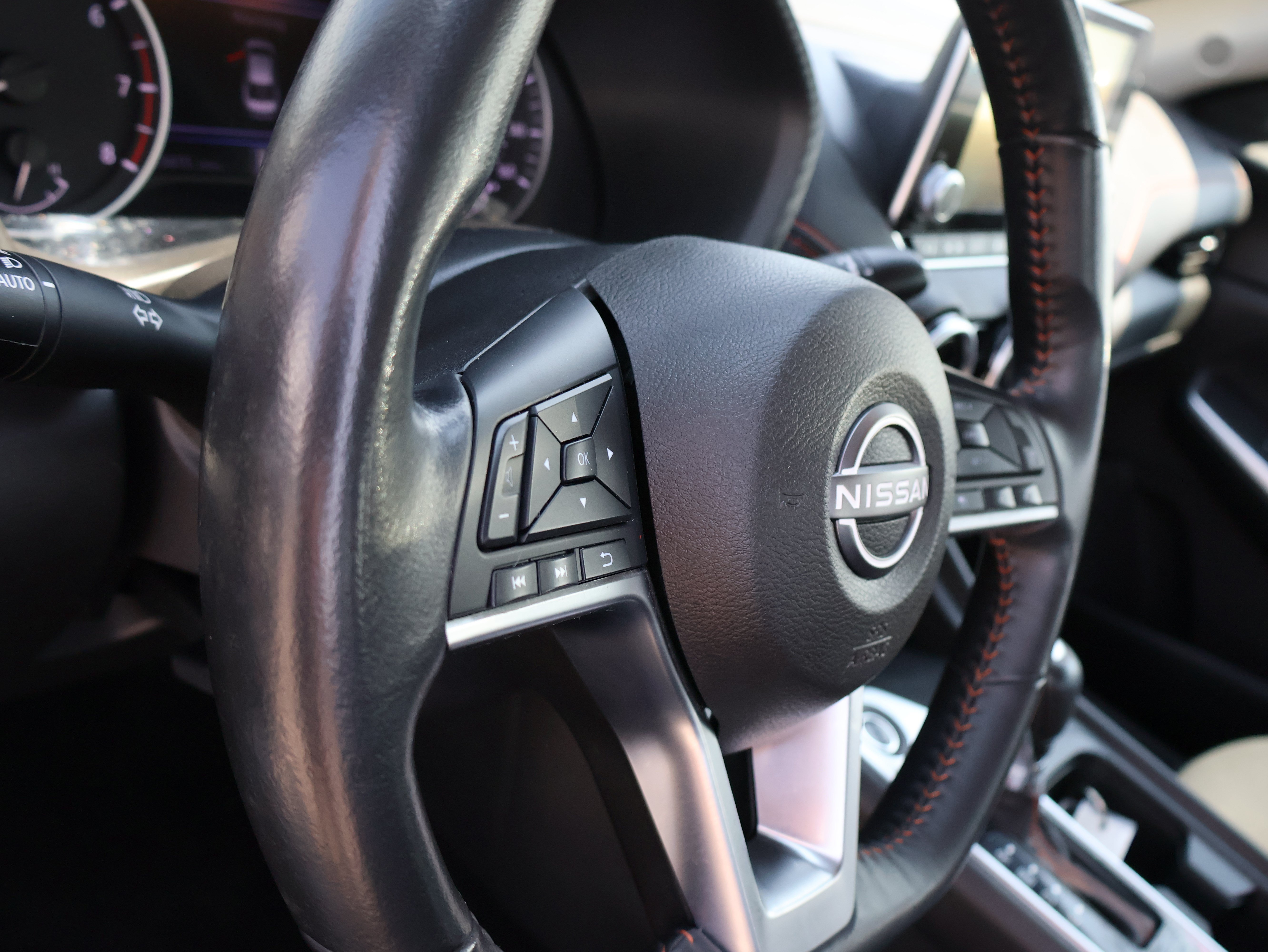 Used 2024 Nissan Sentra SR FWD image 18