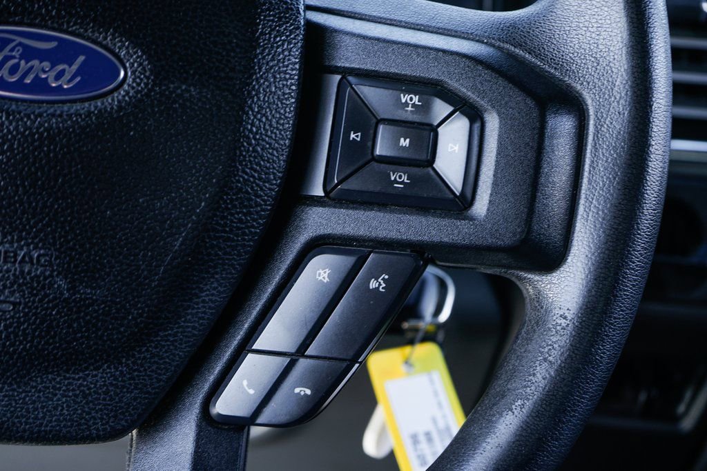 Used 2017 Ford F550 2WD Regular Cab Super Duty image 31