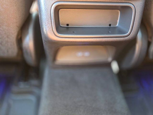 Used 2025 Mercedes-Benz GLC 300 image 19