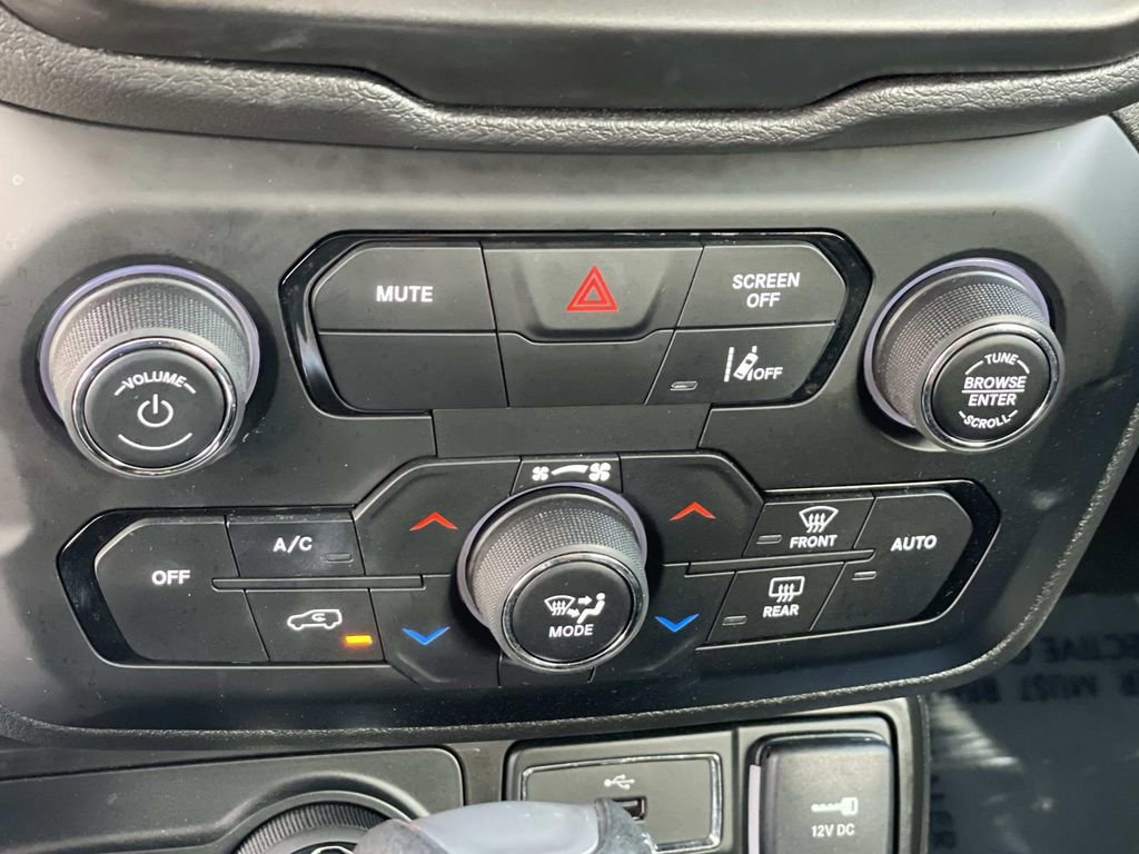 Used 2022 Jeep Renegade Sport image 13