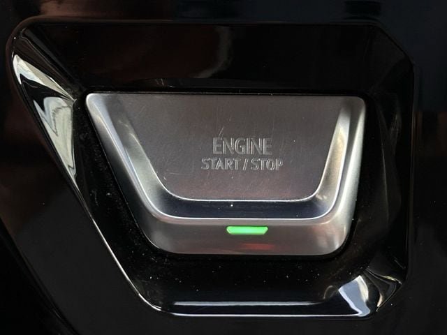 Used 2024 GMC Sierra 2500 Denali Ultimate AWD/4WD image 22