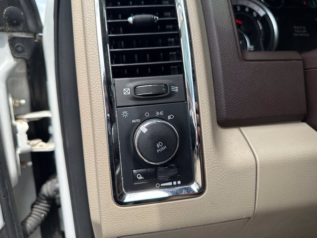 Used 2018 RAM 2500 Laramie AWD/4WD image 23