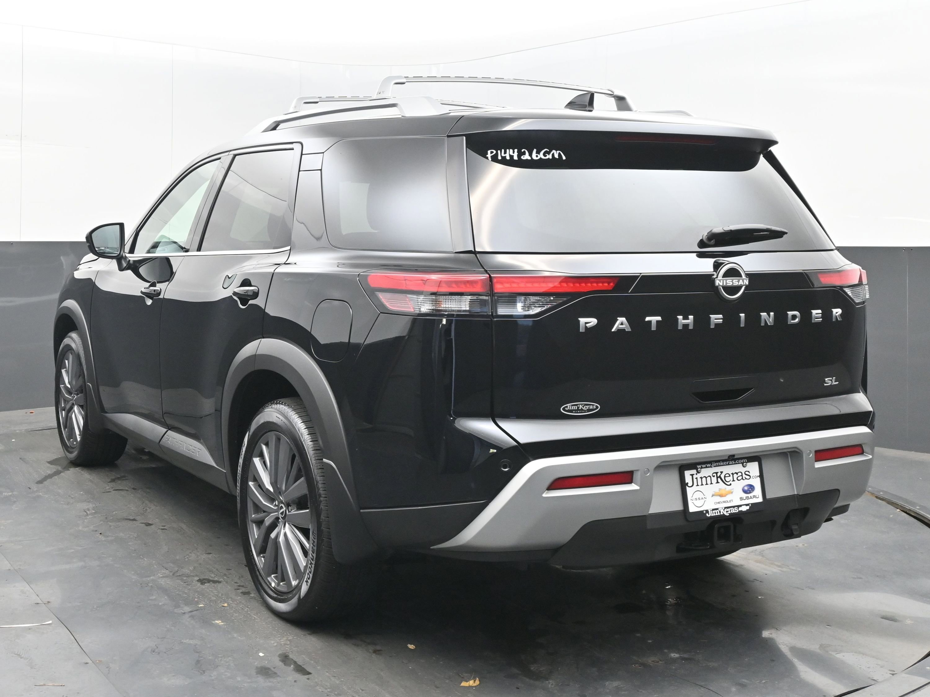 Used 2025 Nissan Pathfinder SL w/ SL Premium Package image 8