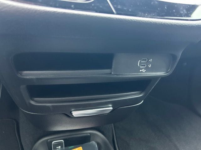 New 2027 Chrysler Pacifica Select FWD image 29