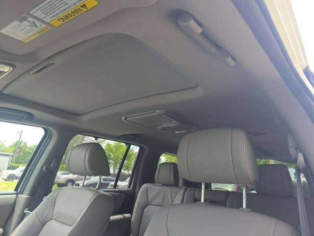 Used 2015 Honda Pilot Touring image 15