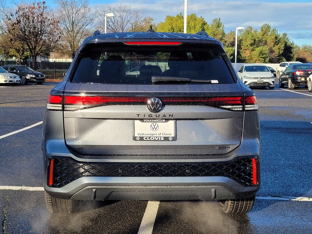 New 2026 Volkswagen Tiguan SE R-Line AWD/4WD image 6