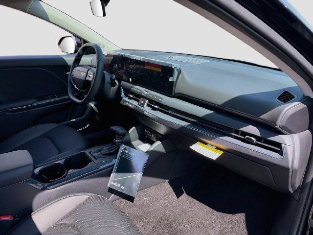 New 2026 Kia K4 EX FWD image 26