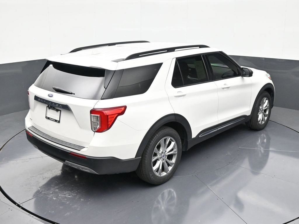 Used 2020 Ford Explorer XLT w/ Equipment Group 202A RWD image 16