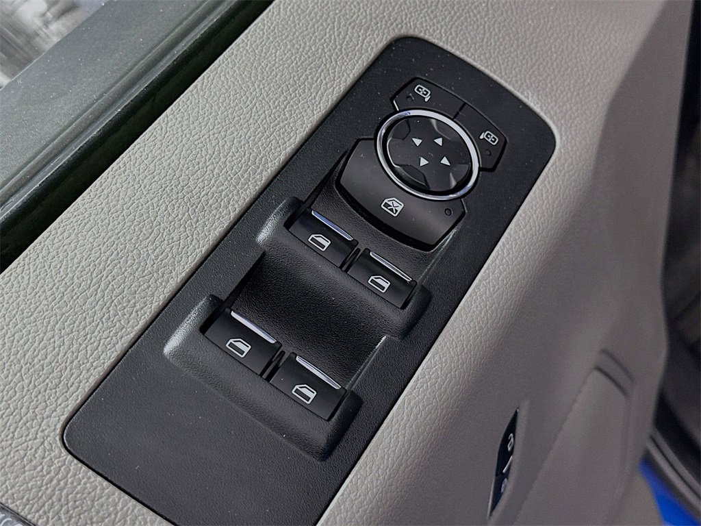 Used 2018 Ford F150 XLT w/ Equipment Group 302A Luxury image 19