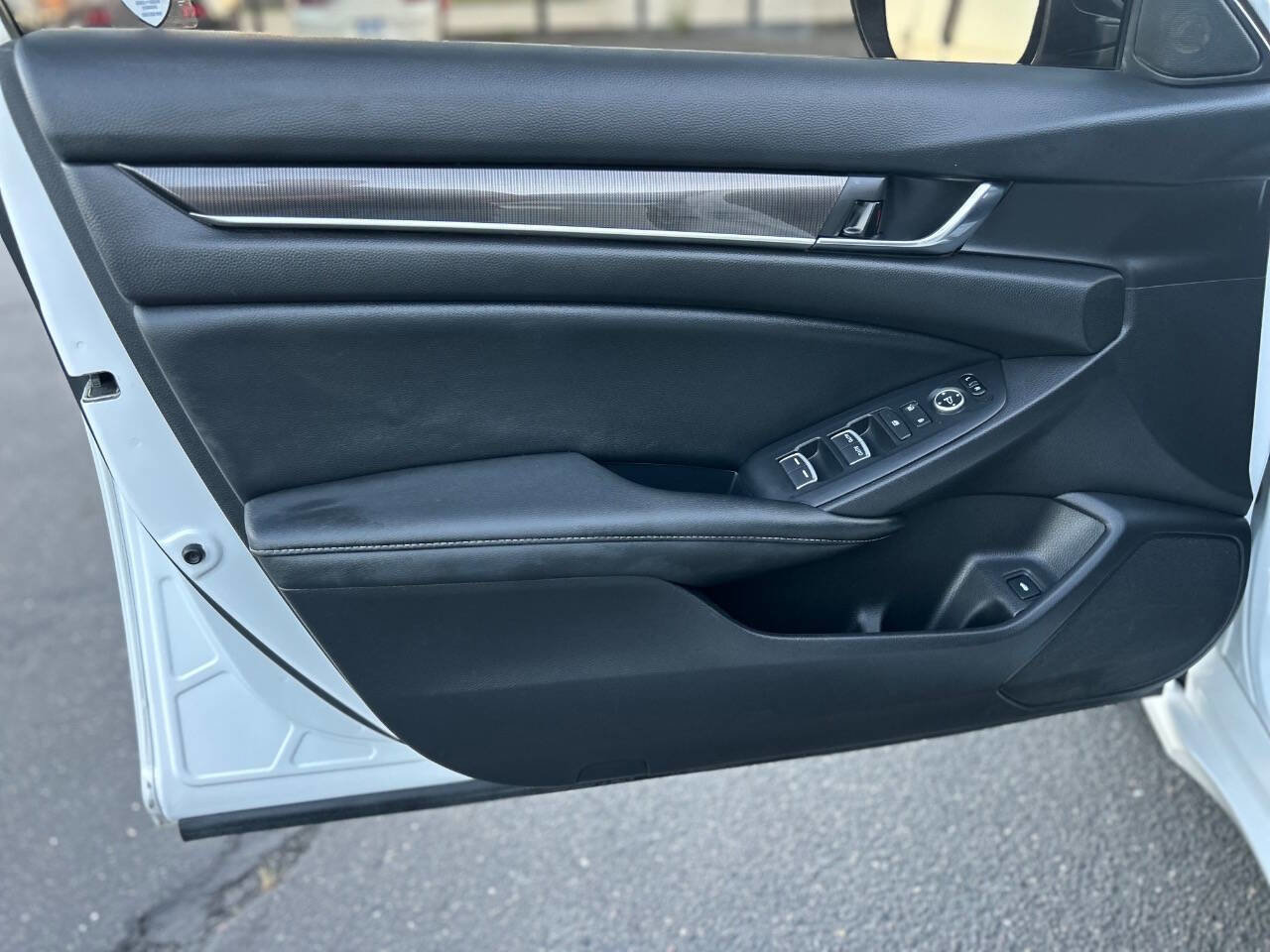 Used 2022 Honda Accord Sport image 11