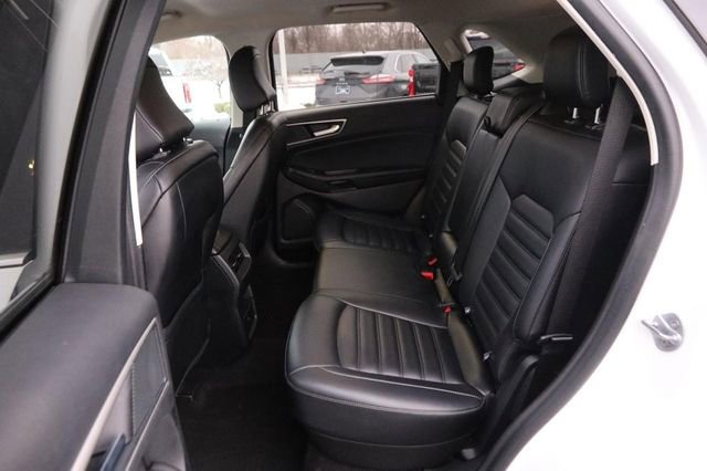 Certified 2024 Ford Edge SEL image 9