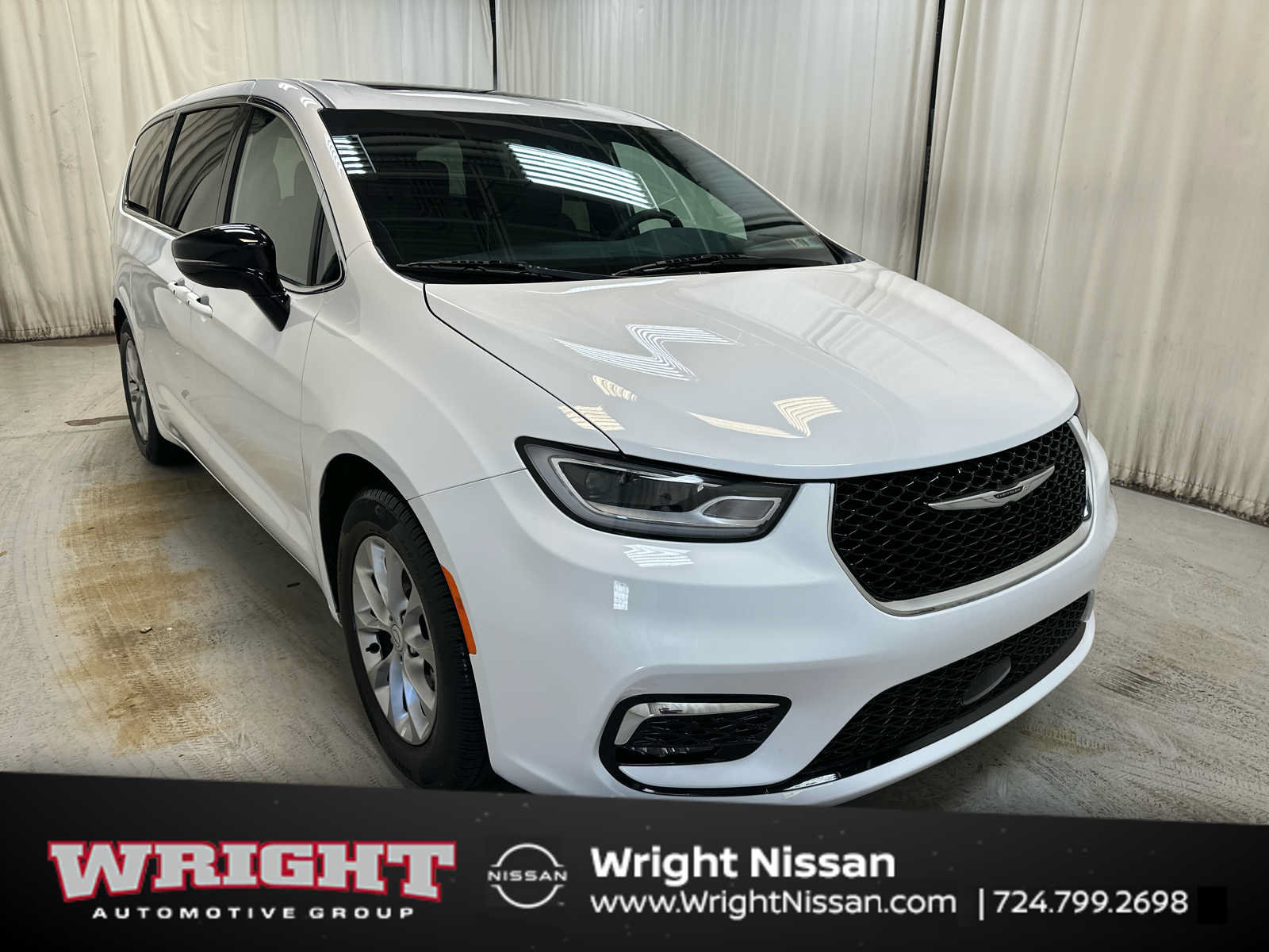 Used 2026 Chrysler Pacifica Limited