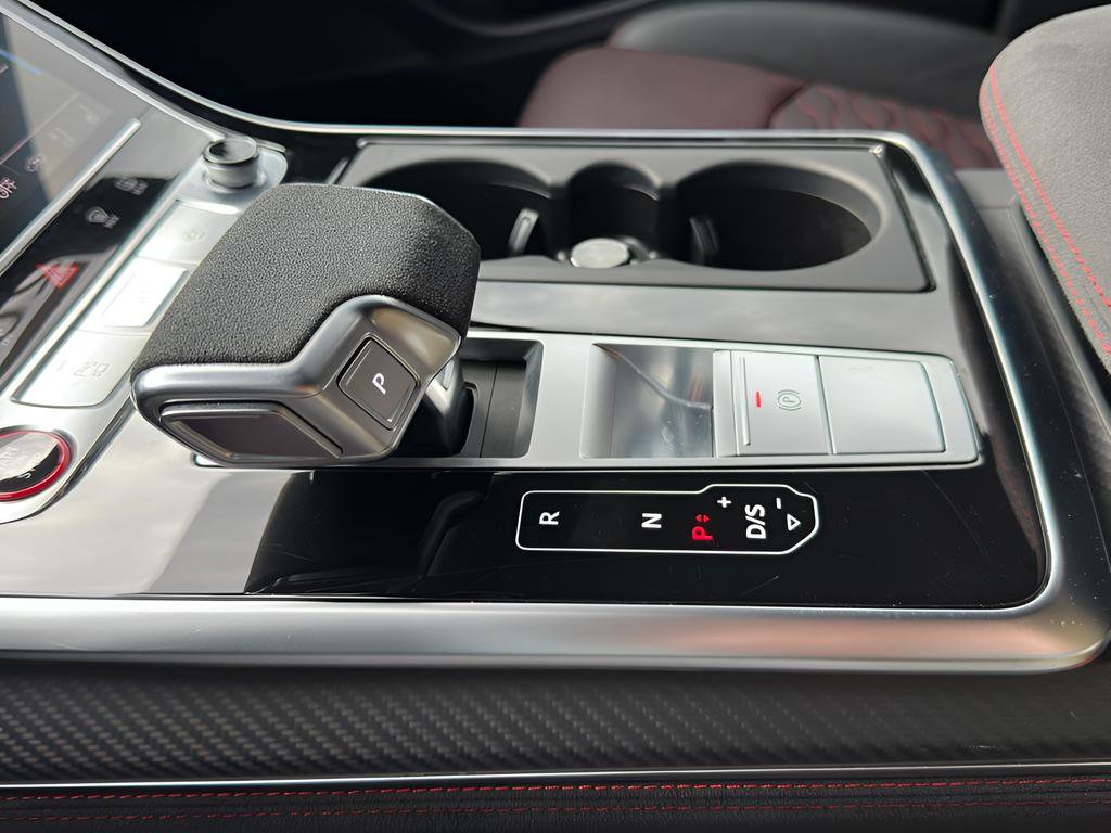 Certified 2025 Audi RS Q8 performance image 46