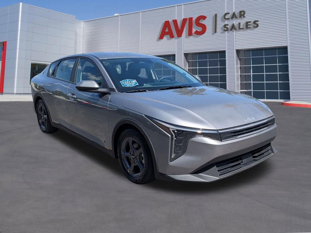 Used 2025 Kia K4 FWD image 3