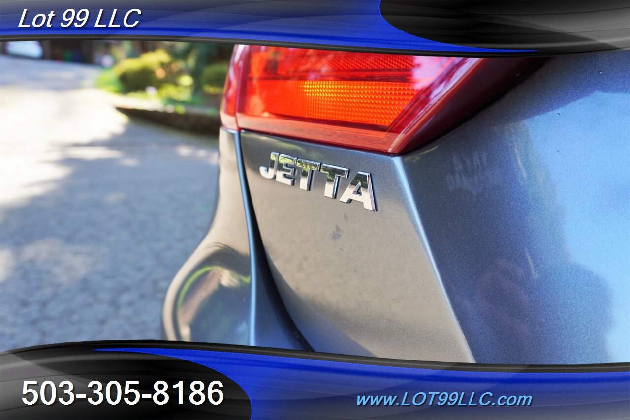 Used 2012 Volkswagen Jetta TDI FWD image 32