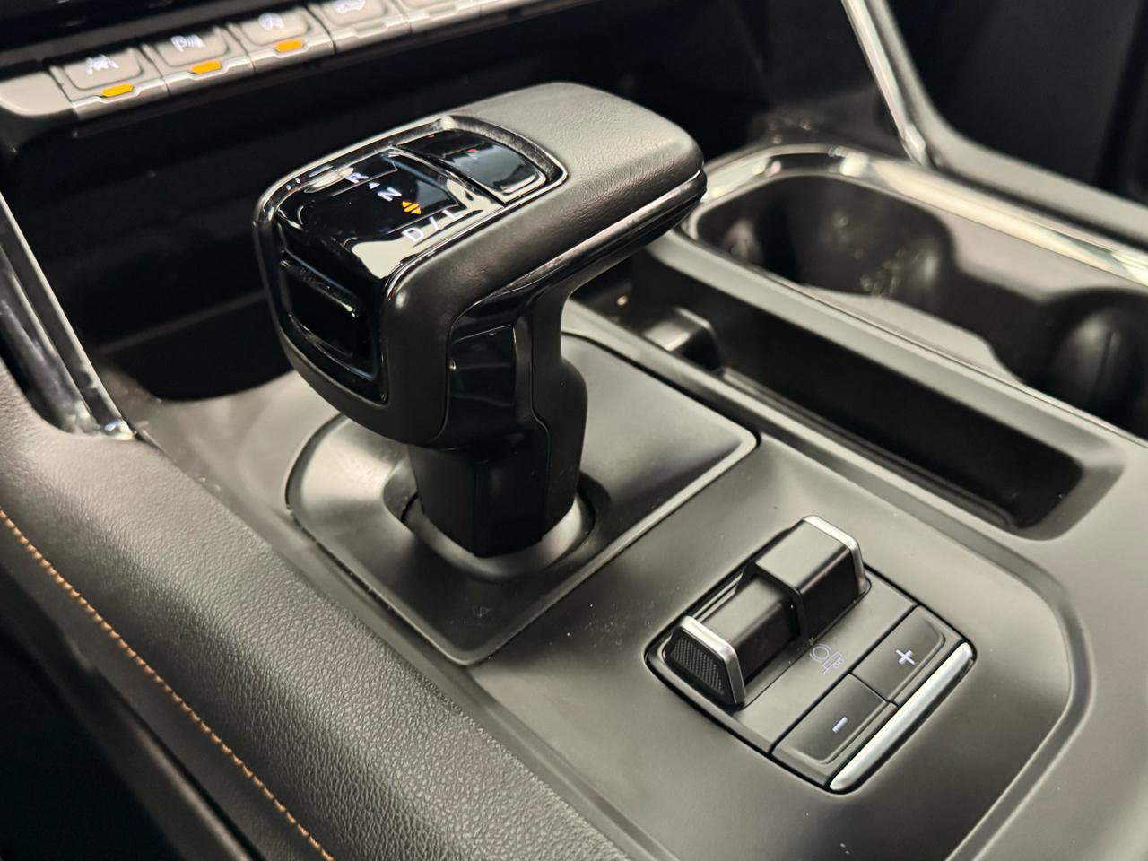 Used 2022 GMC Sierra 1500 AT4 w/ AT4 Premium Package AWD/4WD image 29