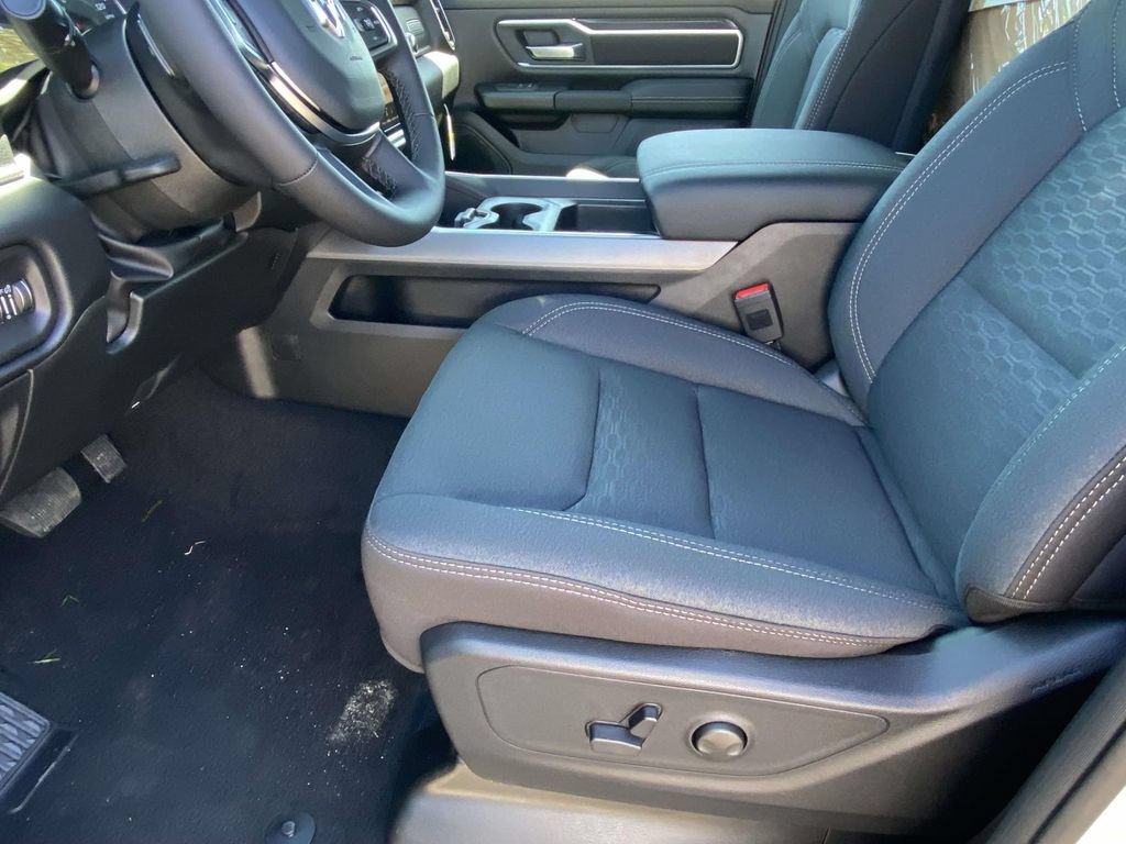 New 2026 RAM 1500 Big Horn AWD/4WD image 13
