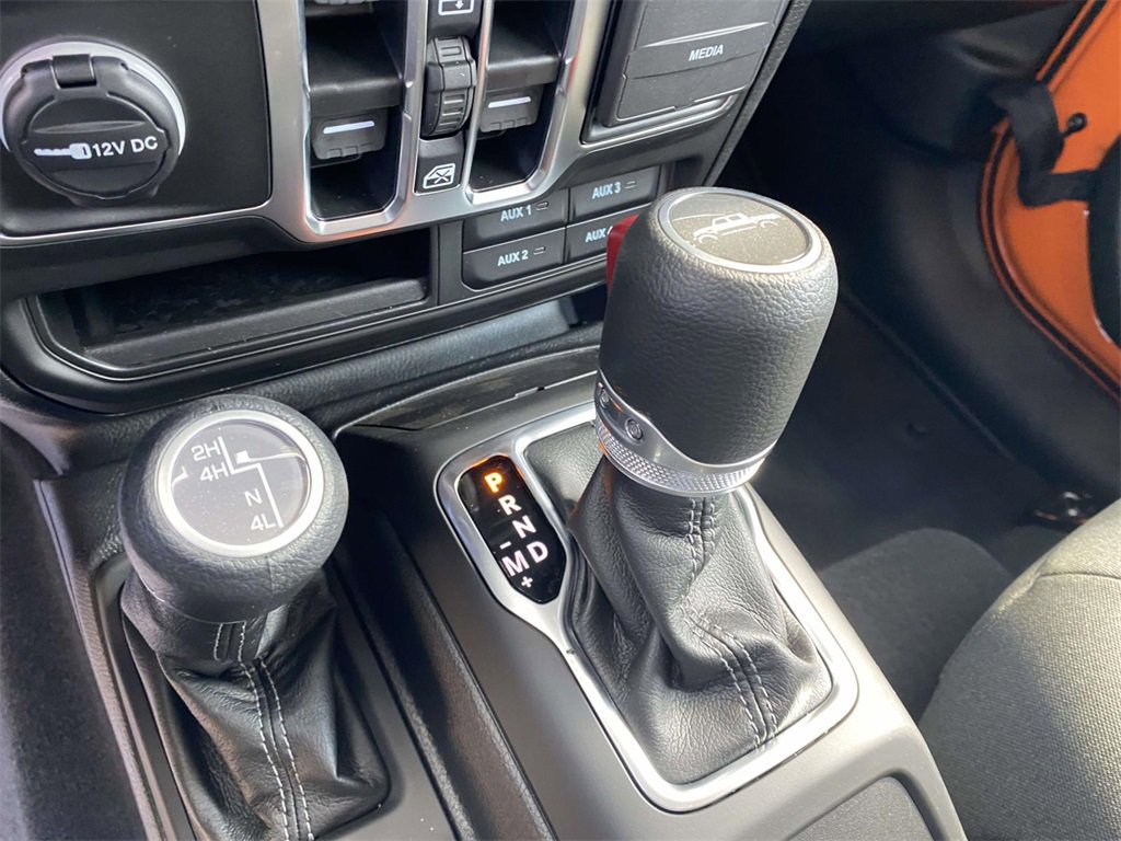 New 2025 Jeep Gladiator Sport image 25