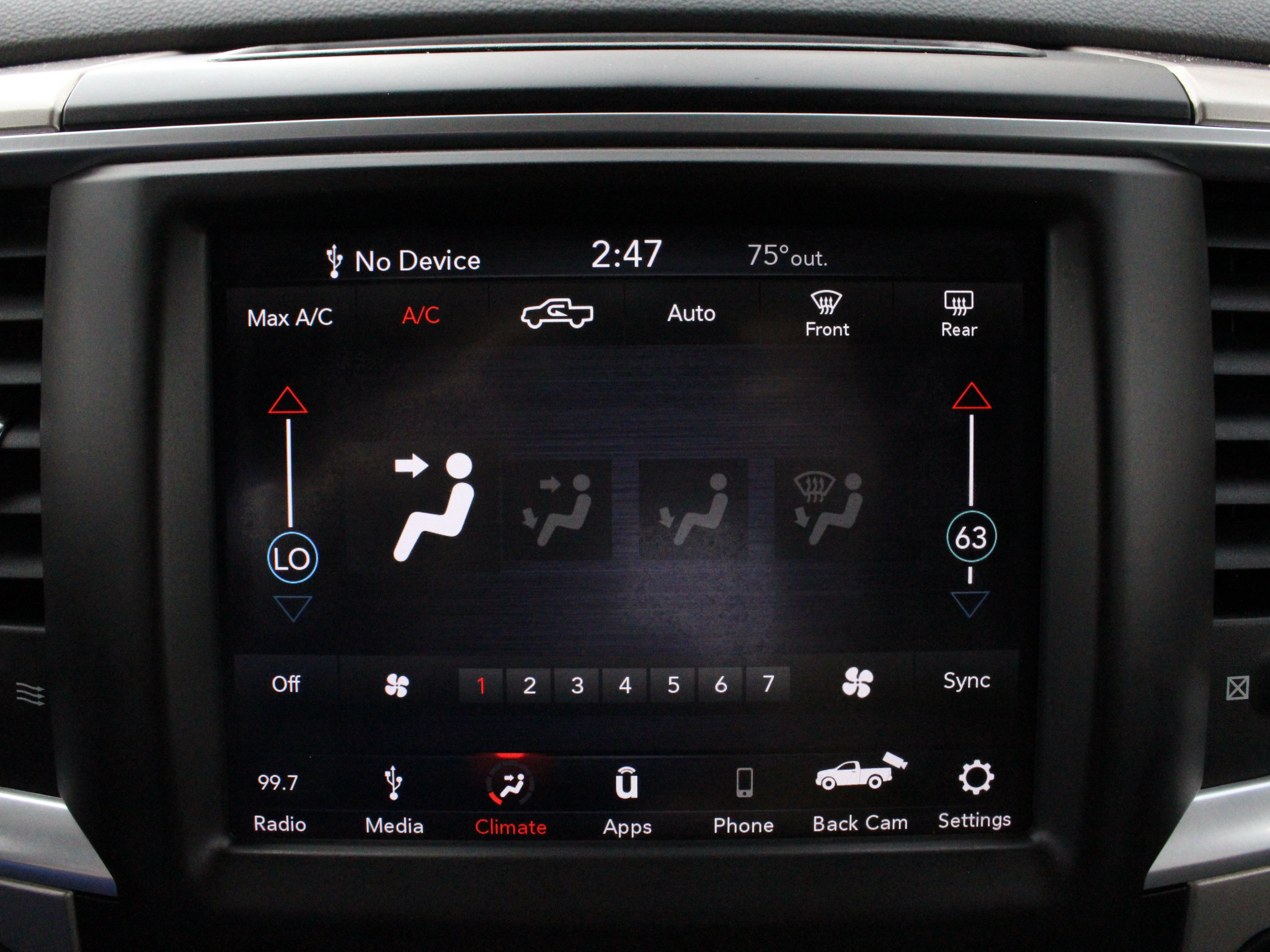 Used 2019 RAM 1500 Classic SLT w/ Luxury Group AWD/4WD image 22