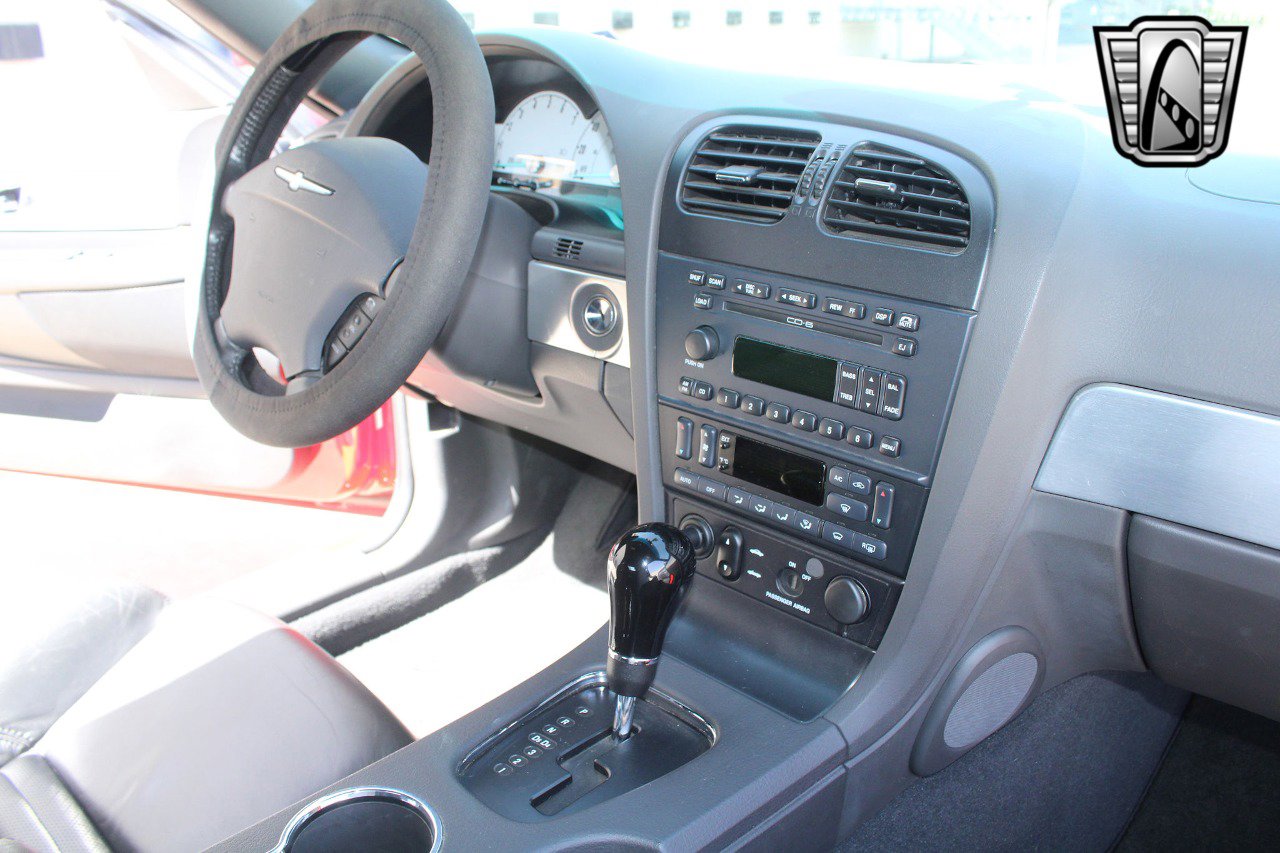 Used 2002 Ford Thunderbird image 21