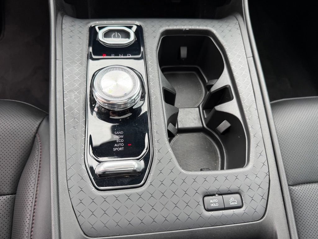 Used 2024 Jeep Wagoneer Launch Edition AWD/4WD image 31