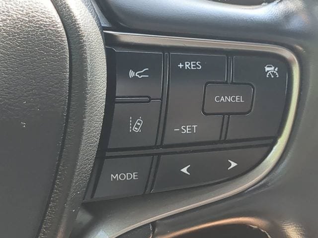 Used 2019 Lexus UX 250h w/ Premium Package AWD/4WD image 24