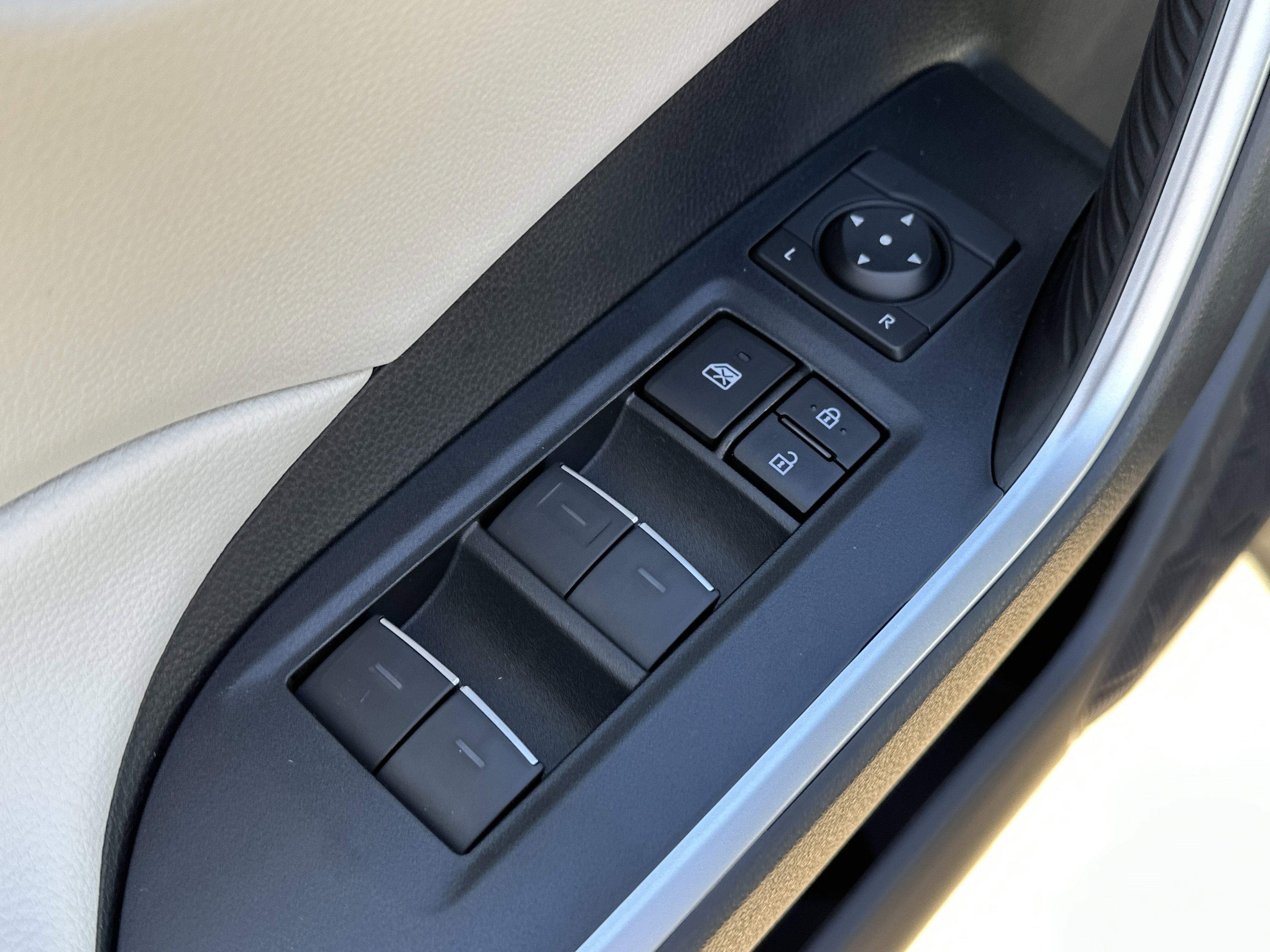 New 2025 Toyota RAV4 XLE Premium w/ Weather Package image 10