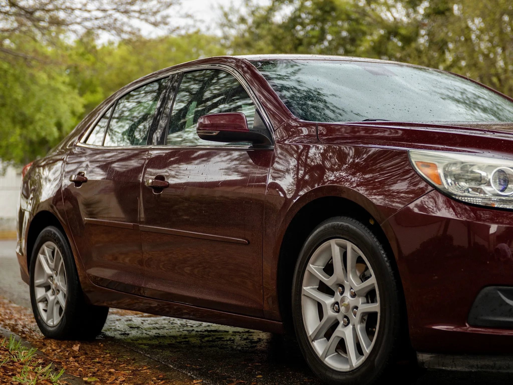Used 2015 Chevrolet Malibu LT w/ Power Convenience Package FWD image 3