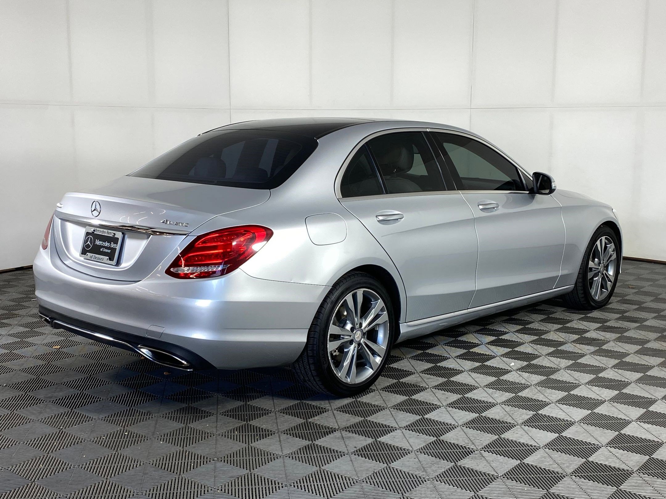 Used 2015 Mercedes-Benz C 300 4MATIC Sedan image 8