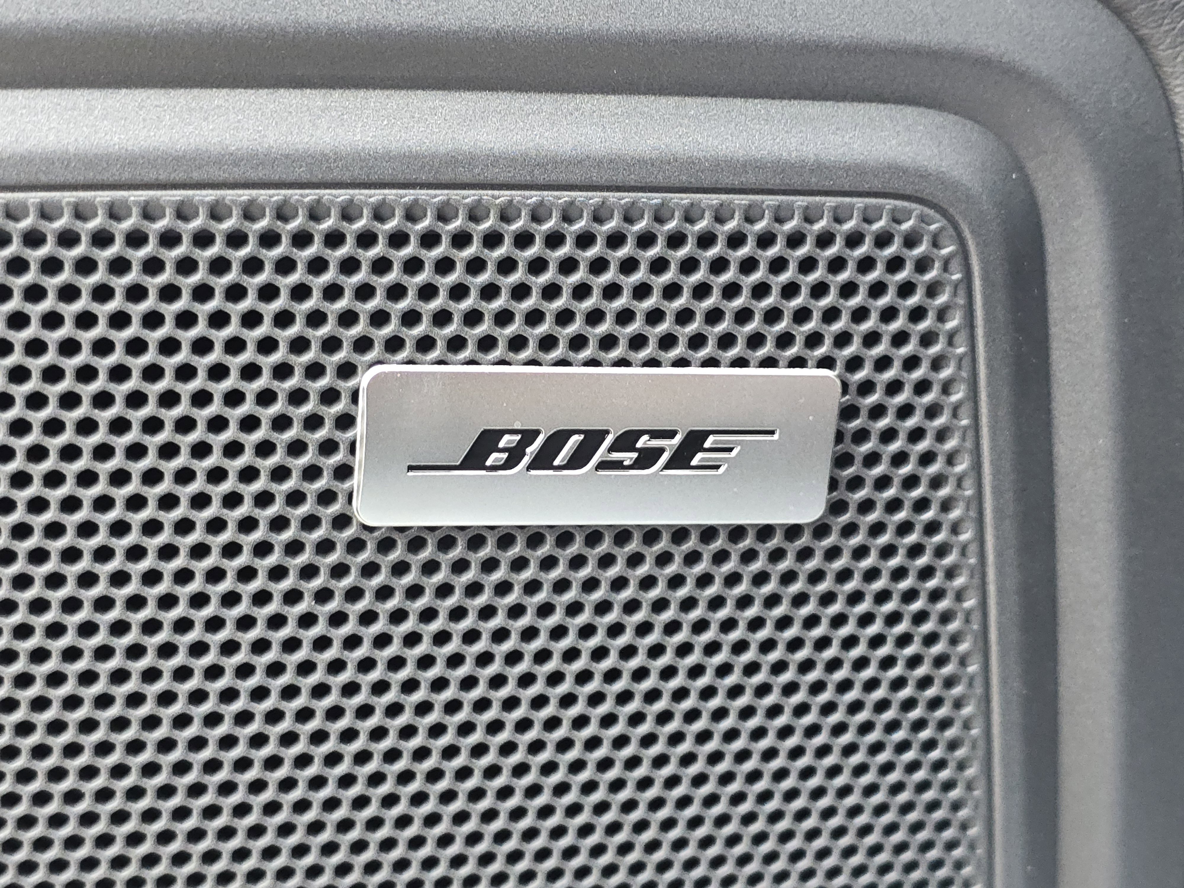 New 2026 Porsche Macan image 16