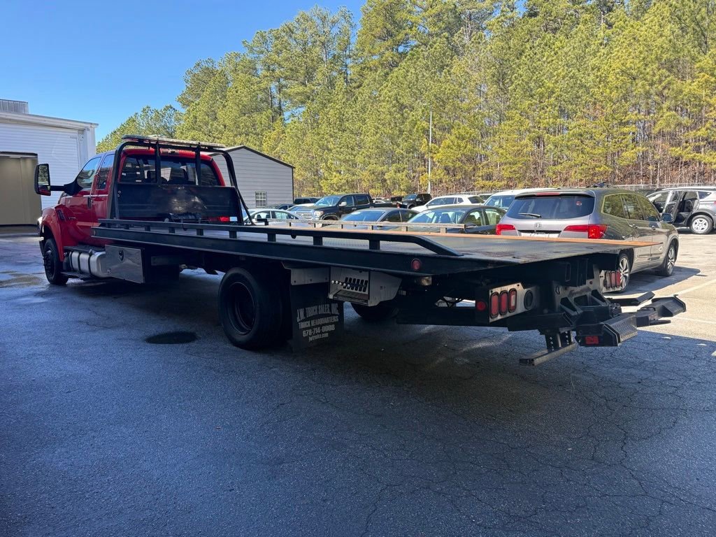 Used 2017 Ford F650 2WD SuperCab Super Duty image 5