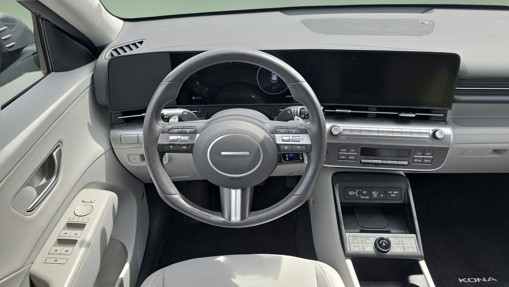 Certified 2024 Hyundai Kona Limited AWD/4WD image 12