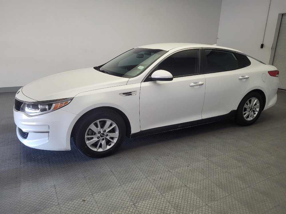 Used 2018 Kia Optima LX FWD image 2